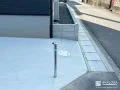 車止めで駐車スペースの防犯性を向上
