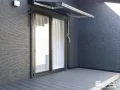 オーニングとウッドデッキで快適なくつろぎ空間をつくる工事
