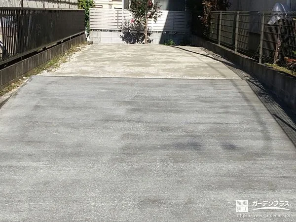 No.29726 土間コンクリートで歩道への土砂流出を防ぐ駐車スペース工事[施工後]