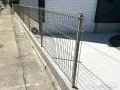 街並みに馴染みながら暮らしを守る、境界フェンス