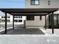 積雪にも備える、重厚感のある折板カーポート