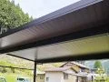 木目の天井が空間を格上げする、上質なカーポートデザイン