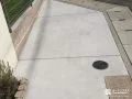 平らに仕上げた駐車スペース