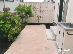 コンクリート平板で明るく快適に仕上げたお庭リフォーム工事