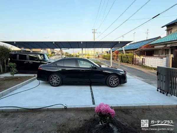 広々とした駐車スペースを確保した2台用カーポート設置工事
