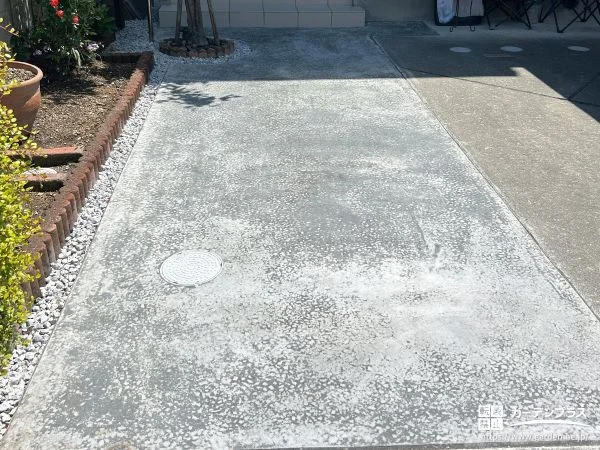 砂利の玄関アプローチを土間コンクリート打設で有効活用した工事