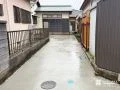 広々と使える駐車スペースで、毎日の車の出し入れを快適に
