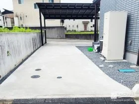 住まいをぐるりとつなぐコンクリート舗装