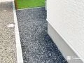 雑草対策もできる犬走り