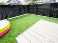 視線を気にせず遊べる、家族だけのお庭
