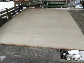 お車をゆったり停められるコンクリートで拡張した駐車スペース工事