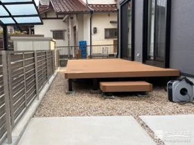 ステップ付きウッドデッキ[施工後]
