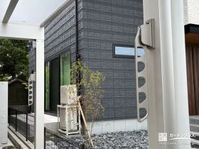 物干しスペースとしても活用できるカーポート[施工後]