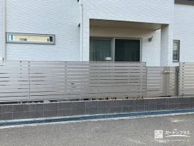 視線をやわらげ、安心して過ごせるお庭に[施工後]