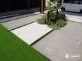 土間コンクリートの仕上げ方でデザインしたアプローチ 土間コンクリートの仕上げ方でデザインしたアプローチ