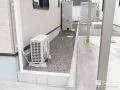 雑草のお悩みを解消し、お手入れがぐっと楽になる犬走り