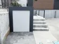 モノトーンの門袖で洗練された印象を演出する門まわり工事