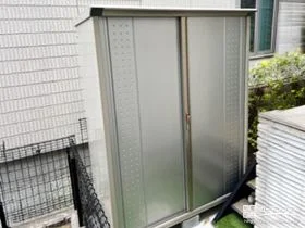 お庭に収納力をプラスして物をすっきり納める物置設置工事