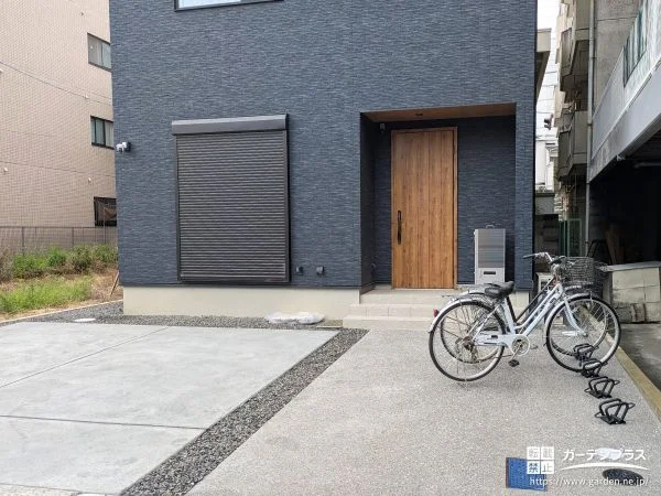 土間コンクリートで使いやすく仕上げたシンプルな外構工事