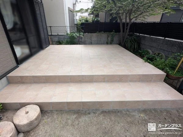 お庭時間をもっと快適にするゆったりくつろげるタイルデッキ工事