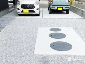 予備駐車スペースも確保した、ゆとりある駐車スペース[施工後]
