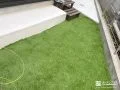 人工芝と土間コンクリートのお手入れしやすいシンプルなお庭工事