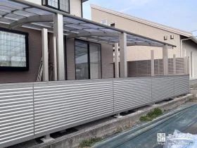 目隠しフェンスと面格子でプライバシーを高めた新築外構工事