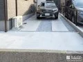 砂利スリットを入れた駐車スペース