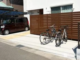自転車もすっきり収まる、暮らしにゆとりが生まれる駐輪スペース[施工後]