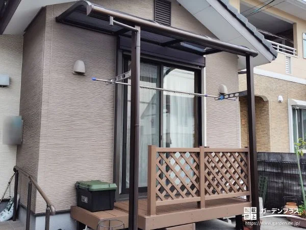 天候を気にせず洗濯できるテラス屋根付きのウッドデッキ工事