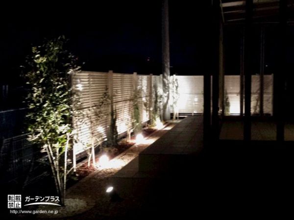 夜のライトアップも美しいガーデンルームと植栽工事 No 3014 花壇 菜園 芝生の施工例 外構工事のガーデンプラス