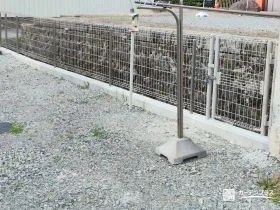 軽やかに境界を区切るメッシュフェンス[施工後]