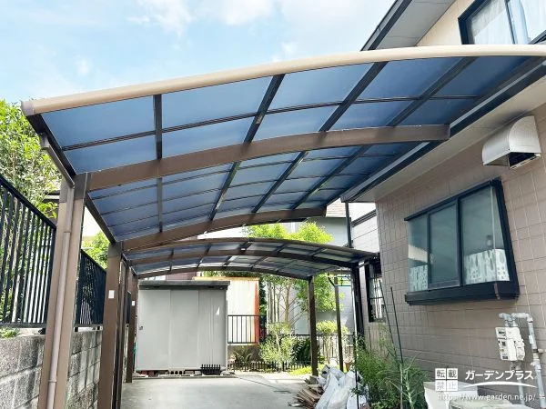 熱線吸収屋根で快適性を高めたカーポートと目隠しフェンス工事