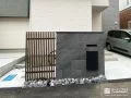 重厚感あるタイル門柱がお住まいを引き立てるモダンな門周り工事