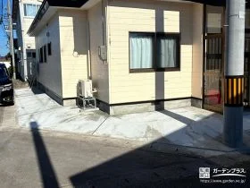 雑草対策を兼ねた土間コンクリートの犬走り[施工後]