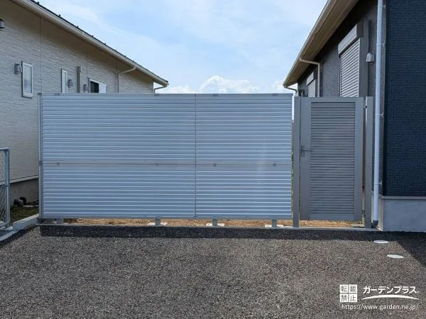 視線を気にせず過ごせるプライベートガーデン工事