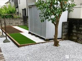 人工芝でお手入れ楽に緑を楽しめる快適なお庭リフォーム工事