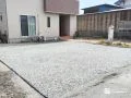 お車をスムーズに停めやすい駐車スペースを確保する砂利舗装工事