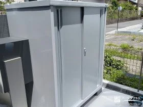お庭の景観に馴染む物置[施工後]