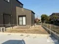 圧迫感を与えないメッシュフェンス