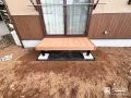 室内と庭をつなぐウッドデッキ
