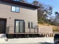 視線を遮りながらも開放的にくつろげるウッドデッキ設置工事