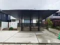後方支持タイプのスタイリッシュなカーポート