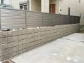 視線を程よく遮りながら明るさも確保する目隠しフェンス設置工事