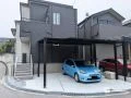 敷地形状を活かすカーポートが主役の新築外構