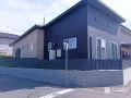 高低差と視線対策を両立した安心感のある外周