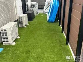 人工芝で緑を楽しむすっきり快適な前庭[施工後]