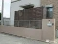 異なるフェンスを使い分けて視線を遮る外構リフォーム工事