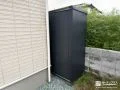 お住まいの一角にすっきり収まる大容量の物置を設置した工事