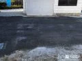 雑草を抑えながらガレージ前を整える舗装